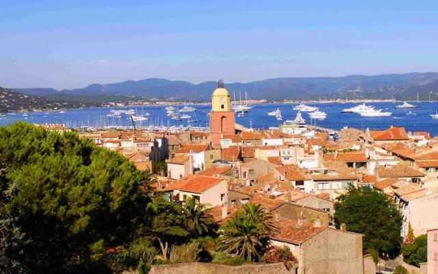 Villa with a Magic View of Saint Tropez