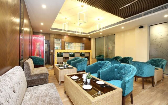 Capital O 5440 Hotel Le Monarque