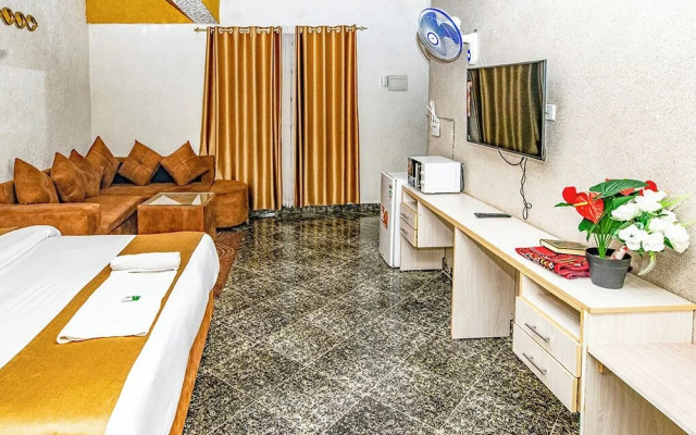 Nur Complex Hotel