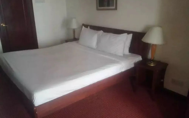 Glorious Service Suite At Times Square