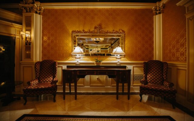 The Lenox Hotel Boston