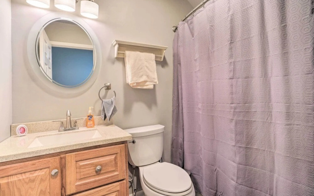 Ellicottville Townhome ~ Half Mi to Slopes!