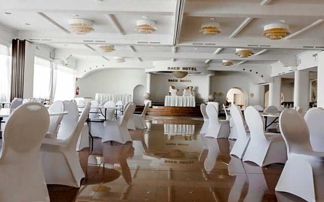Bach Hotel