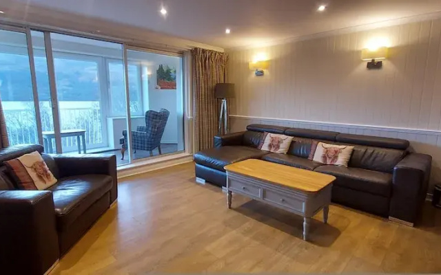Loch Rannoch Highland Club Pine Marten Lodge 01