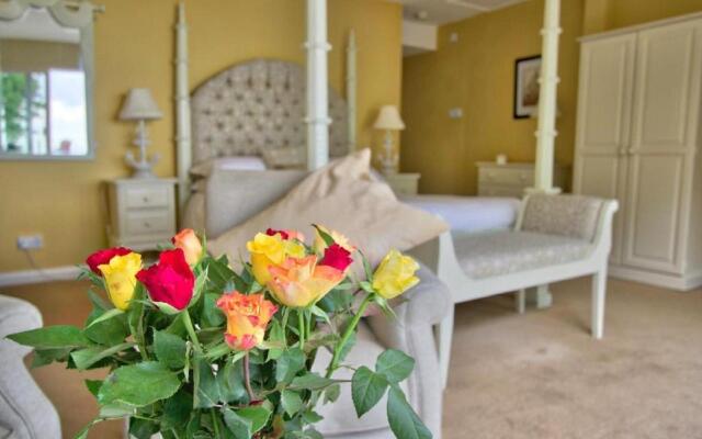 The Leconfield Hotel