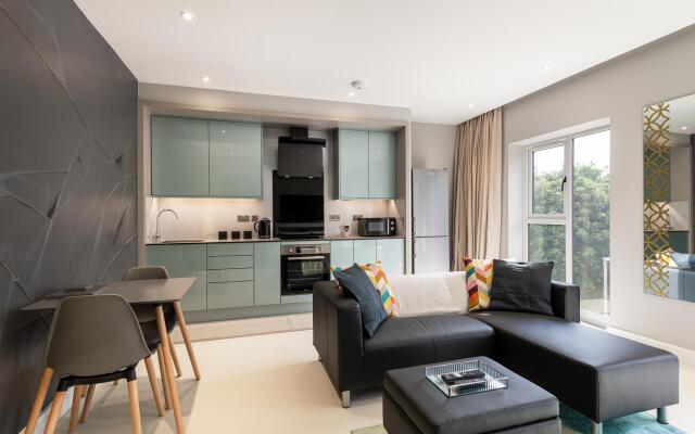 Amazing 1-Bed Apartment