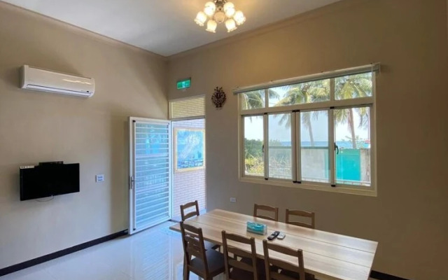 Small Ryukyu Loju sunrise Inn
