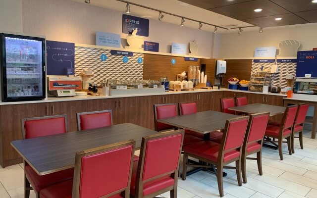 Holiday Inn Express-Bronx