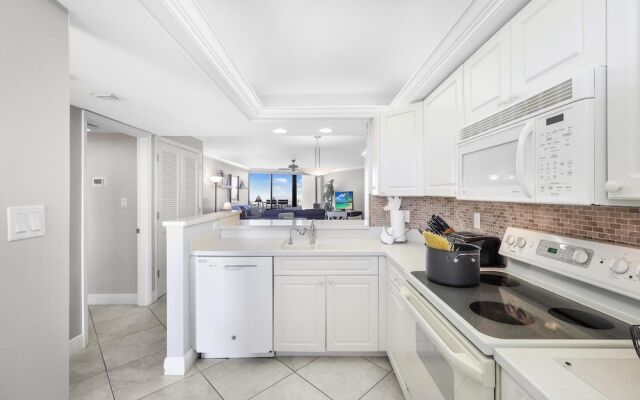 South Seas Tower 4-704