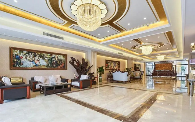 Vienna Hotel Suzhou Yangcheng Lake Huayi Movie World