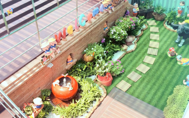 Top High Airport Link Hotel