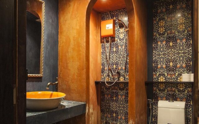 Loy La Long Hotel (SHA Extra Plus)