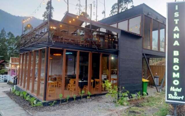 Istana Bromo Resort and Resto