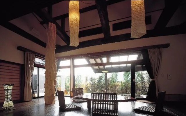 Gero Onsen Tsuki No Akari – Outside – Gero