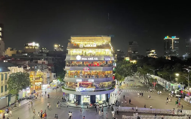 Autumn Hanoi House 22