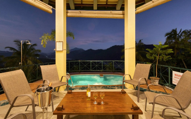 The Albatross, Kandy