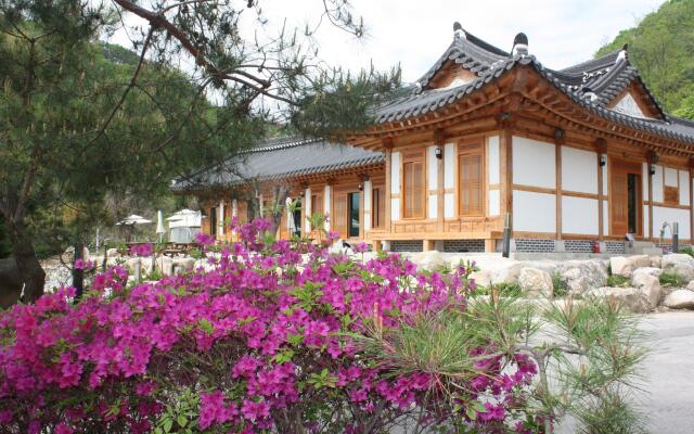 dagagada hanok