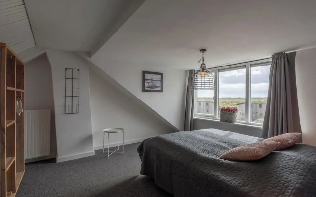 Spacious Home With Garden