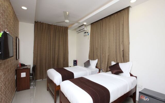 OYO 14441 Ramani Residency