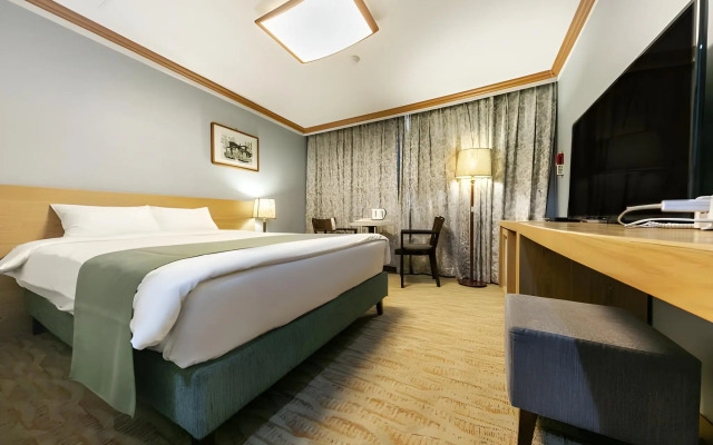 Prime Tourist Hotel