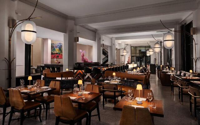 Glass Light Hotel & Gallery, Autograph Collection