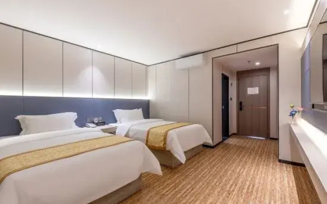 Beibu Gulf Hotel (Guangzhou Railway Station Xicun Subway Station)