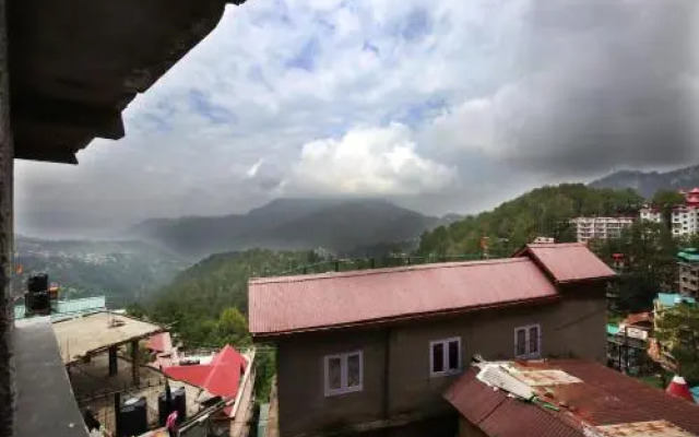 Somraj House by OYO Rooms