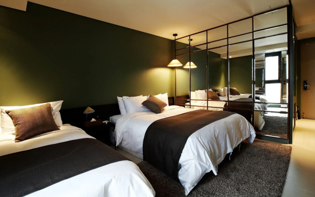 Urban Boutique Hotel