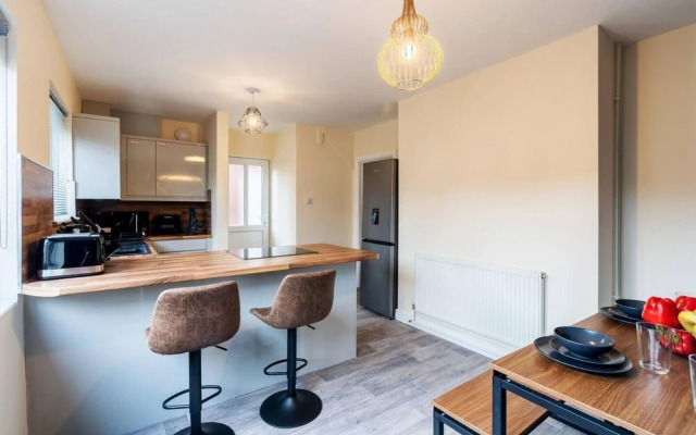 Impeccable Luxury 2-bed House in Sheffield