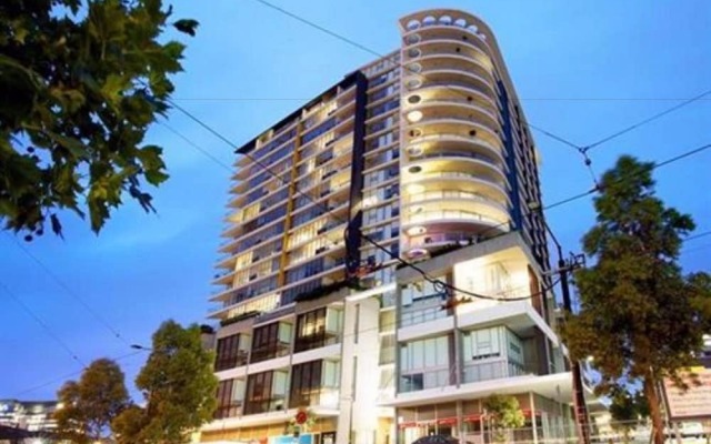 Melbourne Holiday Apartments at McCrae Docklands