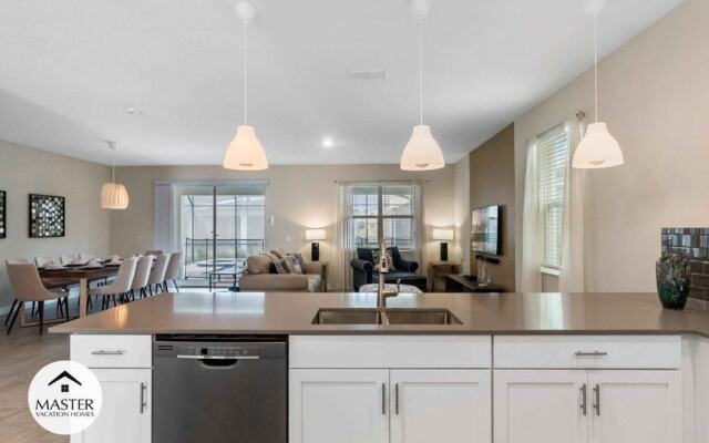 9 Bedrooms S / Storey Lake Home by RedAwning
