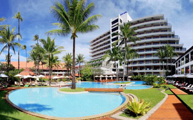 Patong Beach Hotel (SHA Extra Plus)