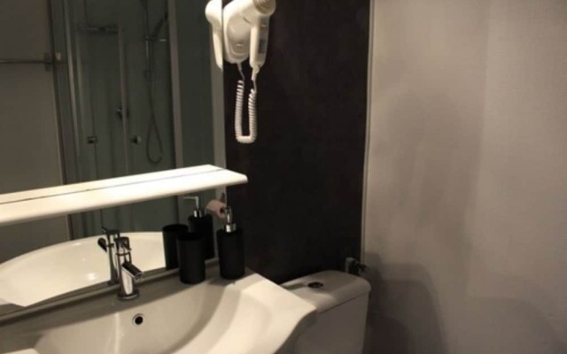 Studios near Basel Airport - RM 118