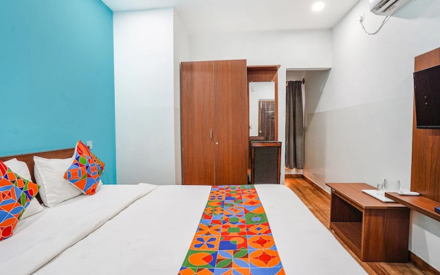 Fabhotel Rlv Green Palace