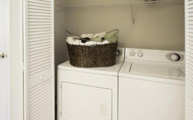 Oakwood At Merritt River