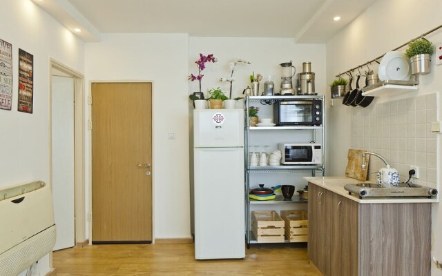 tlv suites inn 2 rooms