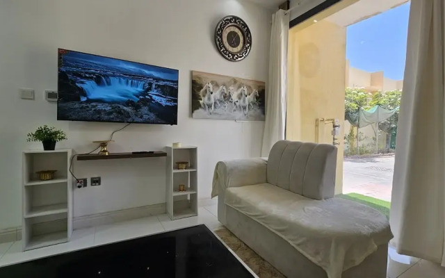 Dubai- 1bhk Villa Townhouse