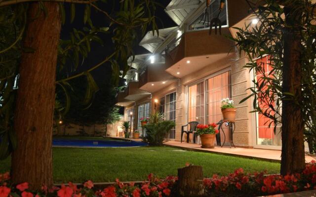 Aloha Luxury Apartments