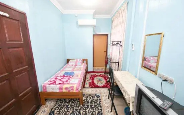 OYO 90915 Ilham Villa