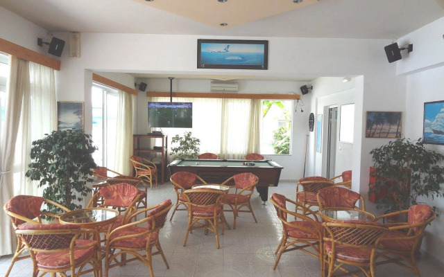 Michalis Studios & Apartments