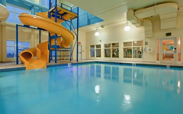 Holiday Inn Express Edmonton-International Airport