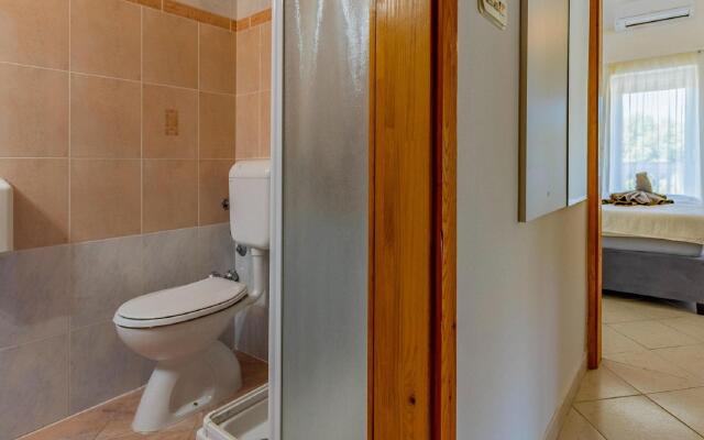 Delicate Apartment in Banjole near Beach Centinera