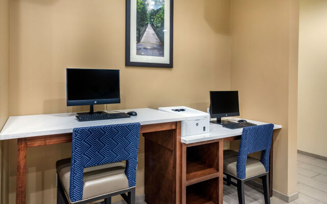 Comfort Suites Bowling Green Southeast