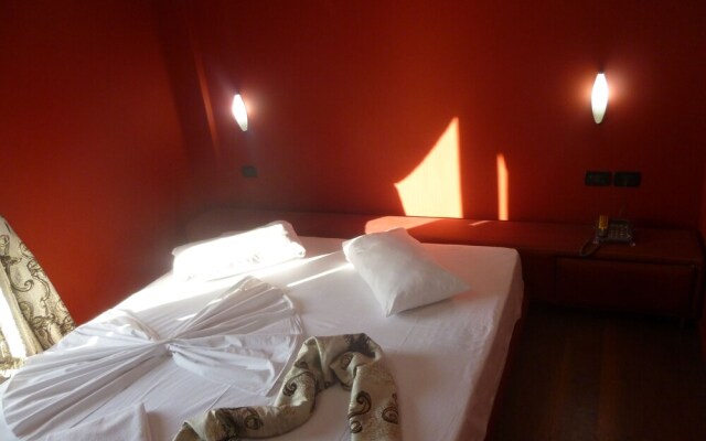 Hotel Red Apple