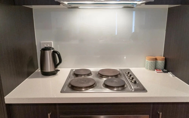 Modern 2 Bedroom Apartment In Brunswick