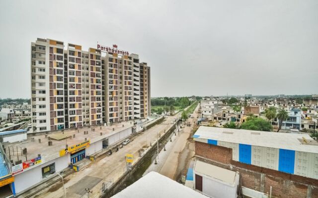 OYO 44605 Hotel Skyway