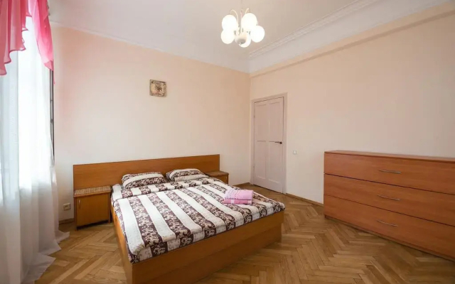 Prorizna Studio Kiev Apartment