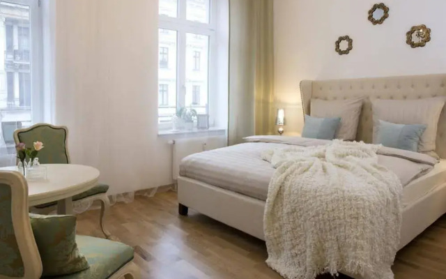 Leon Apartment
