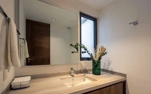 Casai Polanco 2 BR Luxury Condo