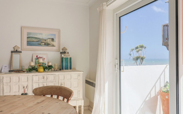 1 Bay View Court